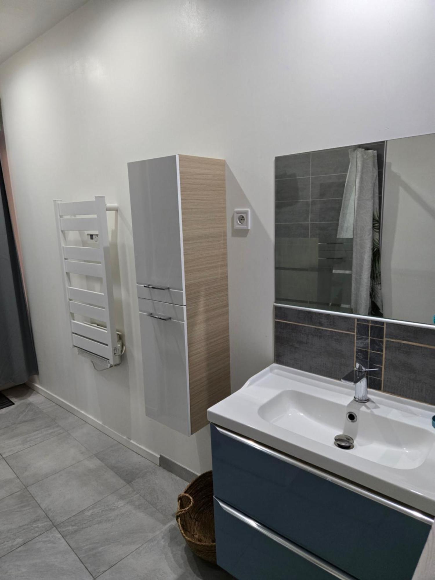 Appart 40M2 Independant, Confortable Avec Terasse Lunel  Exterior foto