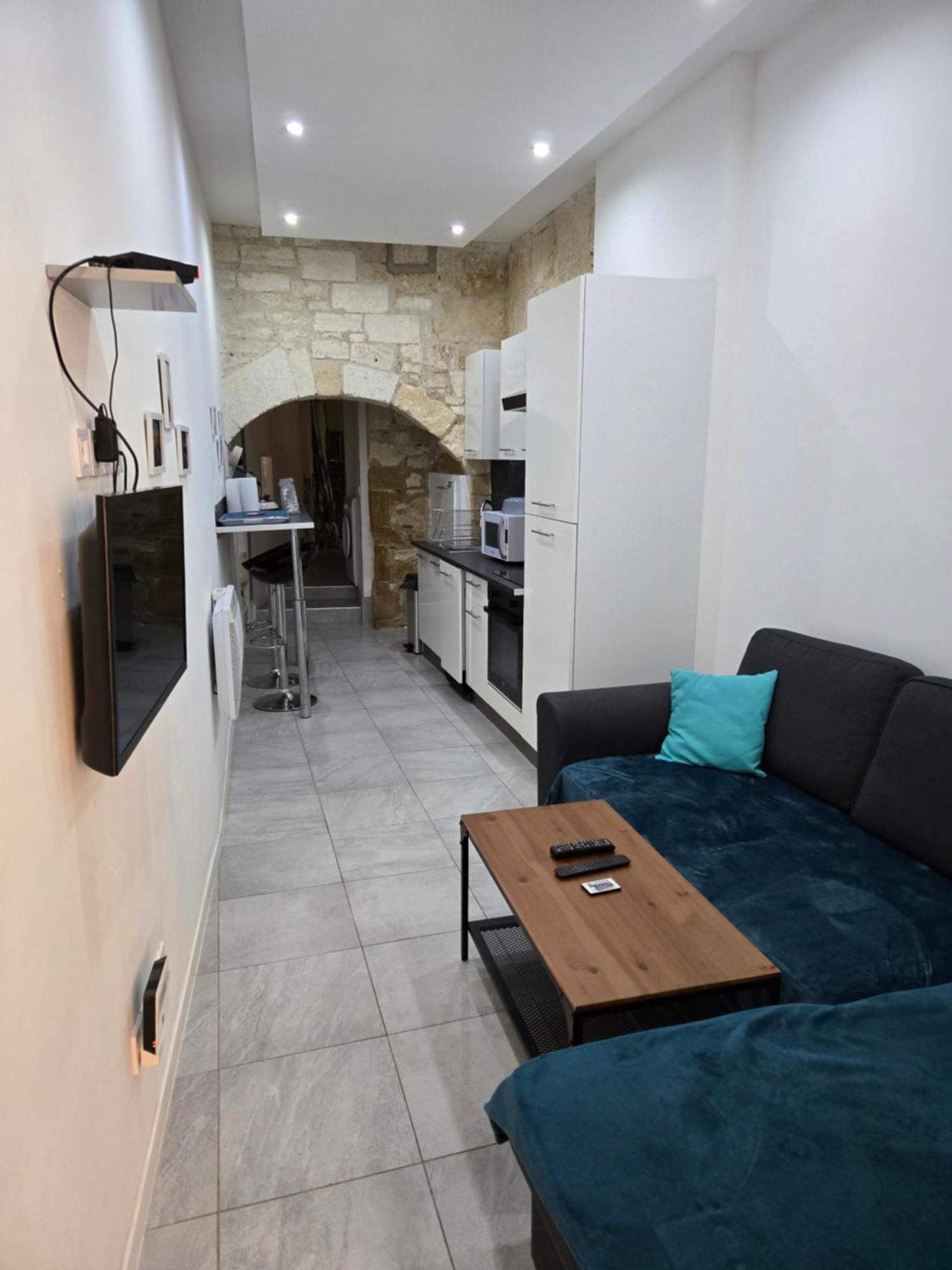 Appart 40M2 Independant, Confortable Avec Terasse Lunel  Exterior foto